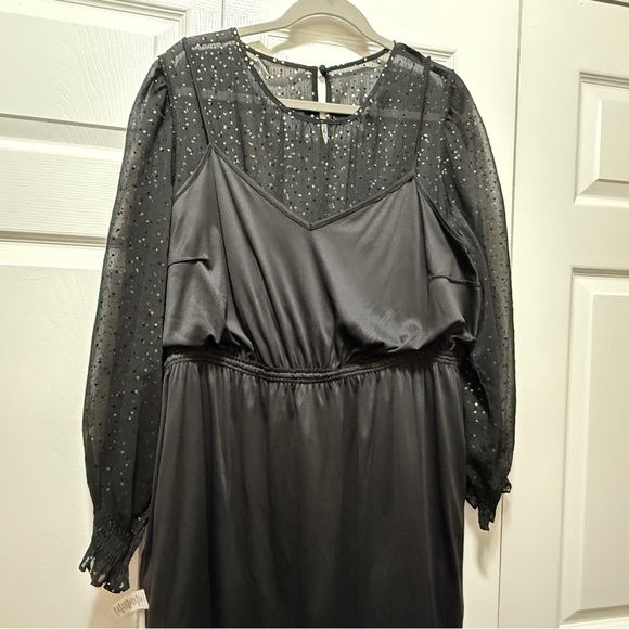 LC Lauren Conrad XXL Black & Gold Polka Dot Sheer
Long Sleeve Tiered Dress, NWT - Picture 8 of 16